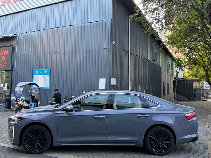 Geely Preface L 2024 2024款 油混 1.5TD 天宫版