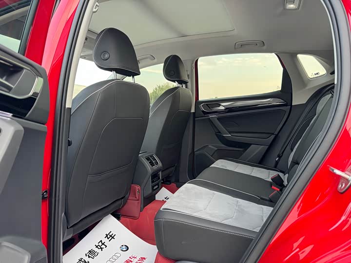 Volkswagen Tayron X 2020 2020款 330TSI 两驱尊贵智联版