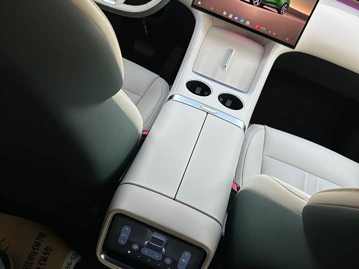 Xiaomi YU7 2025 2025款 超长续航高性能四驱Max版