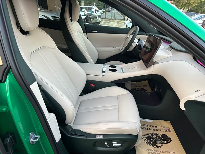 Xiaomi YU7 2025 2025款 超长续航高性能四驱Max版