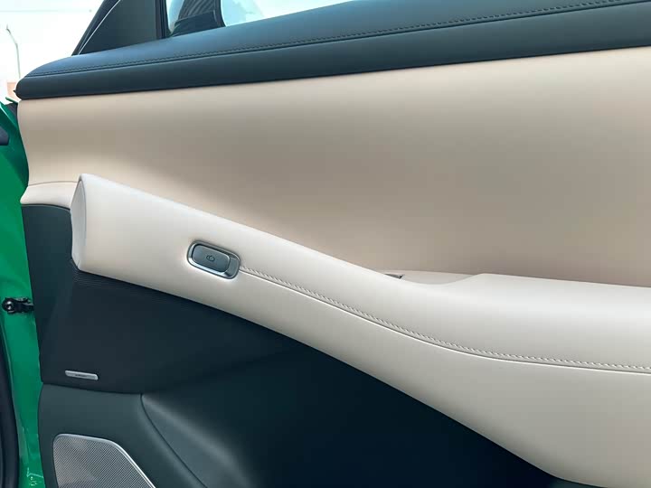 Xiaomi YU7 2025 2025款 超长续航高性能四驱Max版