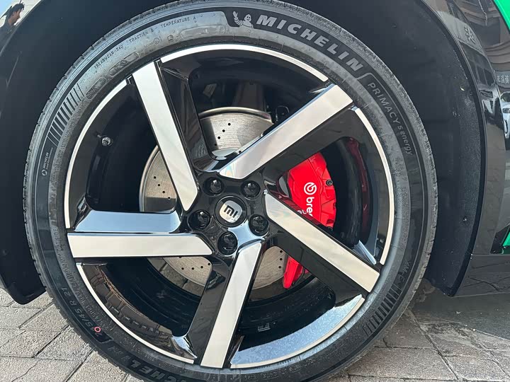 Xiaomi YU7 2025 2025款 超长续航高性能四驱Max版