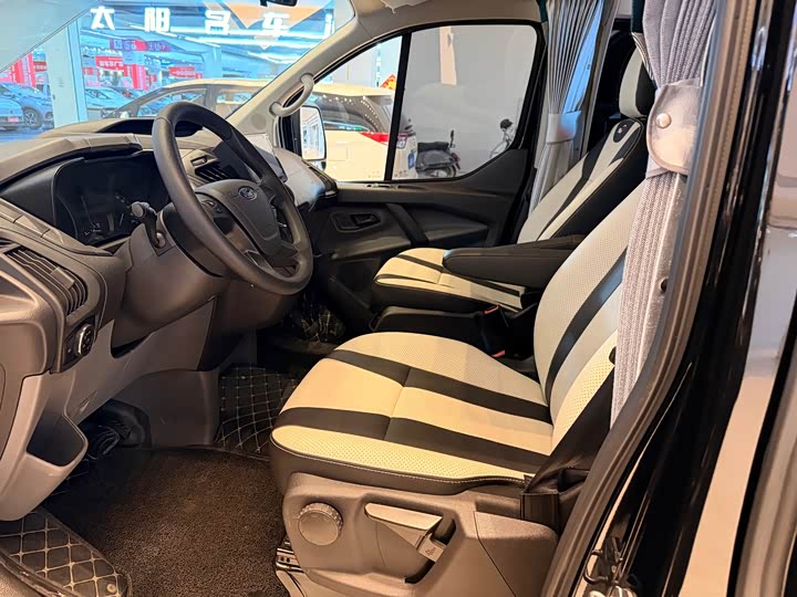 Ford Transit 2021 2021款 2.0T汽油自动高级营运商旅型中轴中顶9座国VI