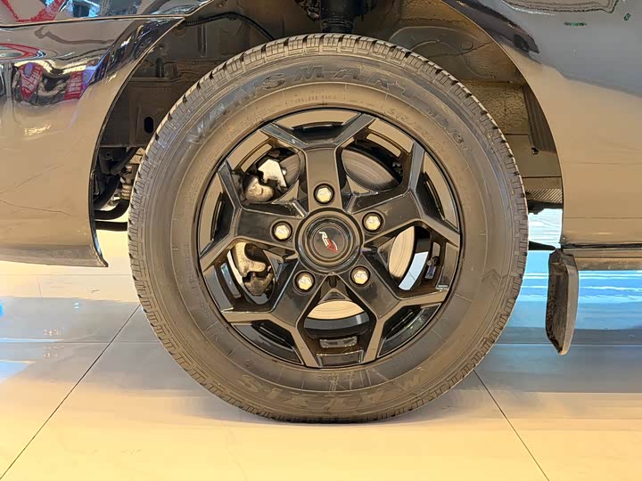 Ford Transit 2021 2021款 2.0T汽油自动高级营运商旅型中轴中顶9座国VI