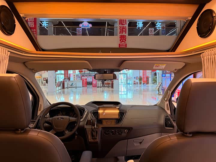 Ford Transit 2021 2021款 2.0T汽油自动高级营运商旅型中轴中顶9座国VI