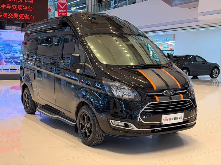 Ford Transit 2021 2021款 2.0T汽油自动高级营运商旅型中轴中顶9座国VI