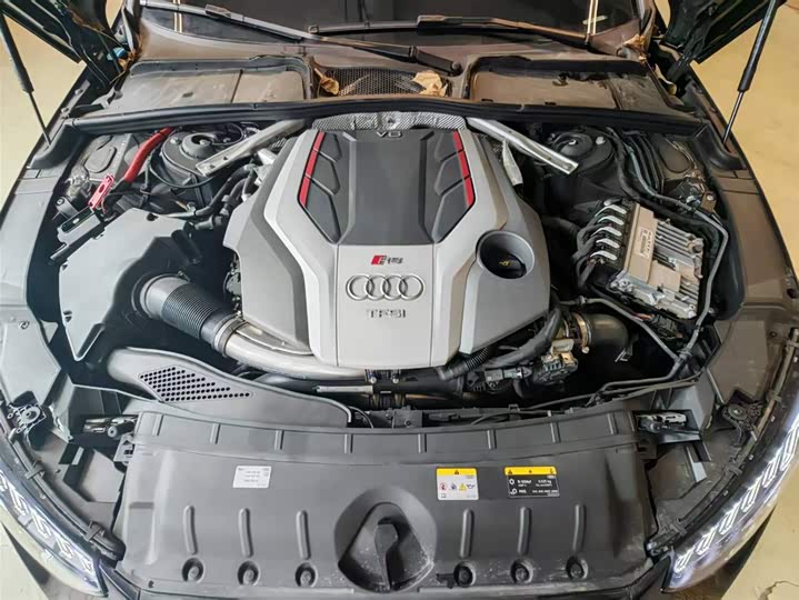 Audi RS 4 2023 2023款 RS4 Avant 暗金版