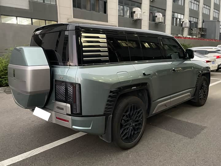 BYD Yangwang U8 2023 2023款 豪华版