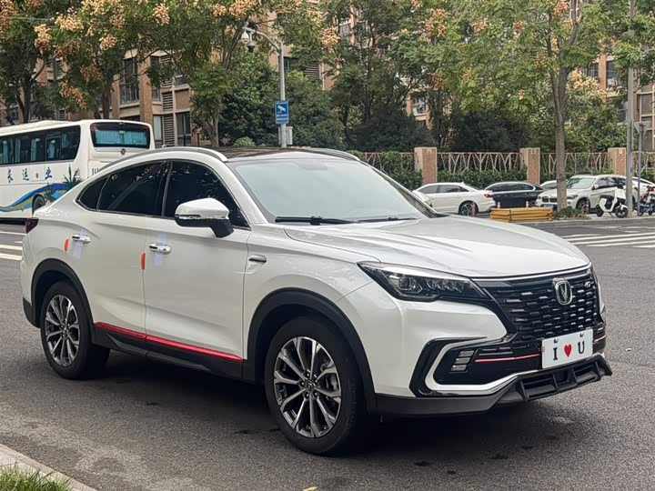 Changan CS85 Coupe 2021 2021款 2.0T 自动尊贵型