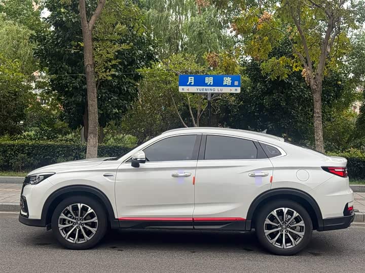 Changan CS85 Coupe 2021 2021款 2.0T 自动尊贵型