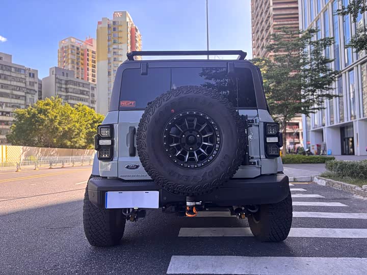 Ford Bronco 2024 2024款 2.3T 荒地