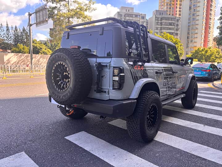 Ford Bronco 2024 2024款 2.3T 荒地