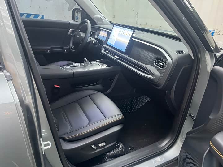 BAIC Beijing BJ30 2024 2024款 1.5T 魔核电驱进阶版