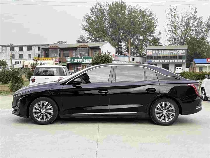 Hongqi E-QM5 2024 2024款 500km 出行版