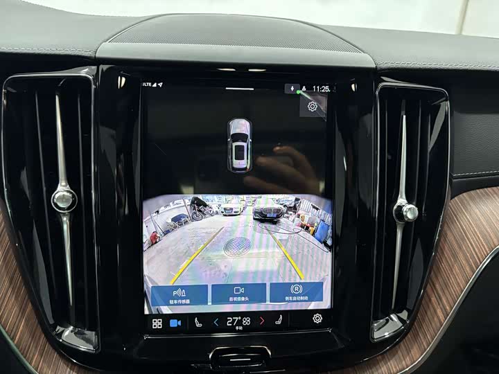 Volvo XC60 2025 2025款 B5 四驱智远豪华版