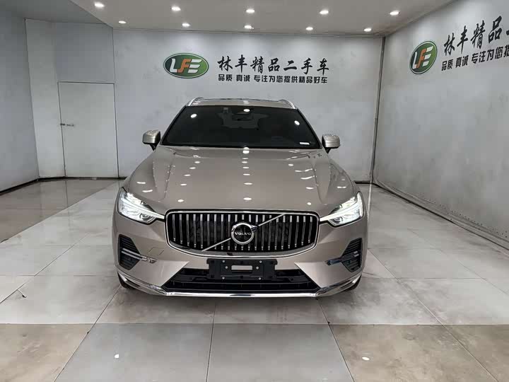 Volvo XC60 2025 2025款 B5 四驱智远豪华版