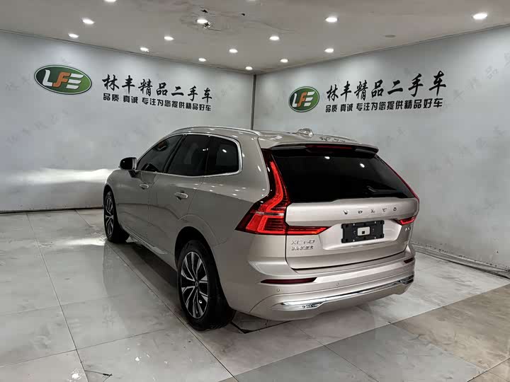 Volvo XC60 2025 2025款 B5 四驱智远豪华版