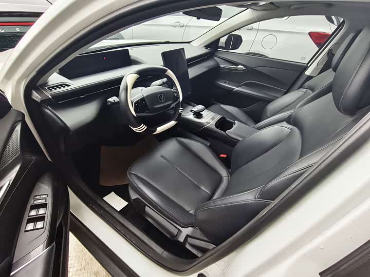 Changan Yida 2023 2023款 蓝鲸NE 1.5T GDI DCT尊贵型