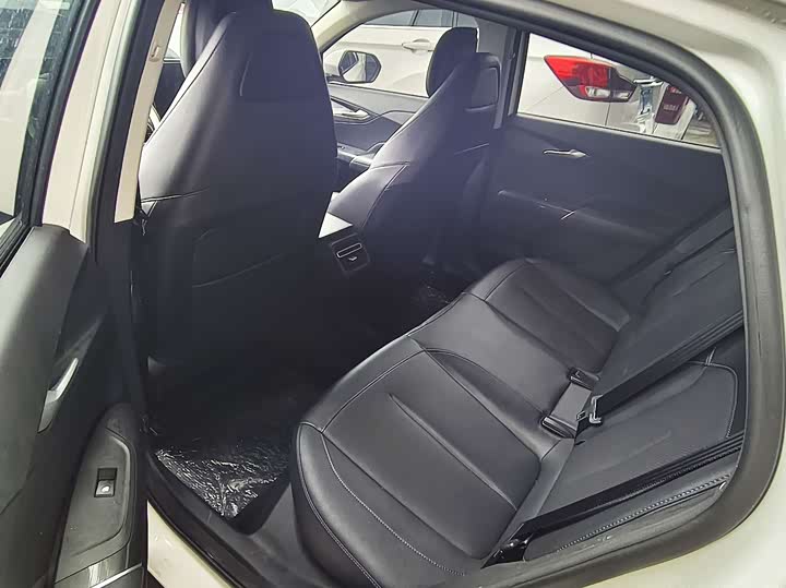 Changan Yida 2023 2023款 蓝鲸NE 1.5T GDI DCT尊贵型