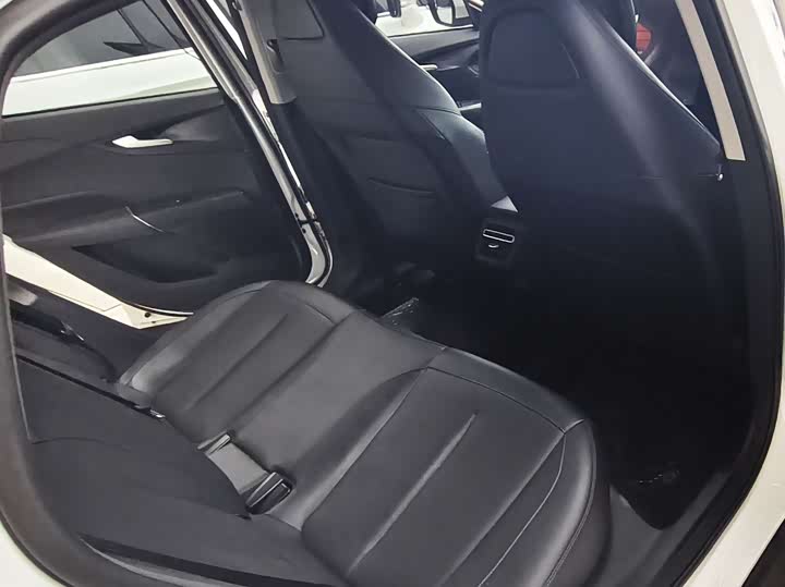 Changan Yida 2023 2023款 蓝鲸NE 1.5T GDI DCT尊贵型