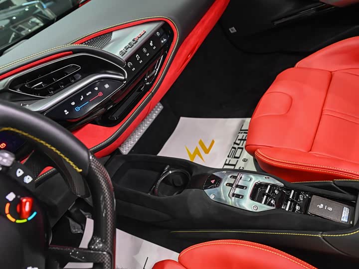 Ferrari SF90 2021 2021款 3.9T V8 Spider