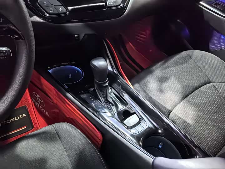 Toyota Izoa 2021 2021款 2.0L 奕享版