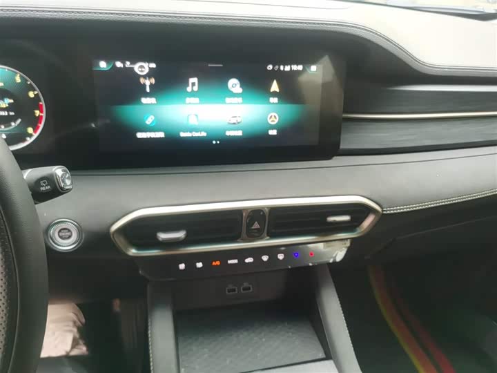 Jetour X90 Plus 2024 2024款 1.6TD DCT别墅 5座