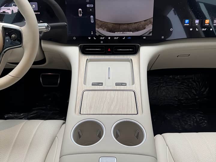 Aito M8 2025 2025款 增程 Ultra版 53.4kWh 5座版