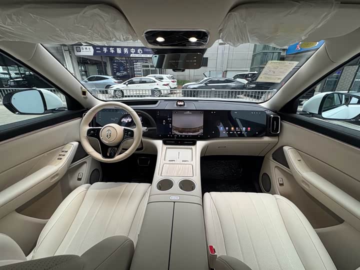 Aito M8 2025 2025款 增程 Ultra版 53.4kWh 5座版