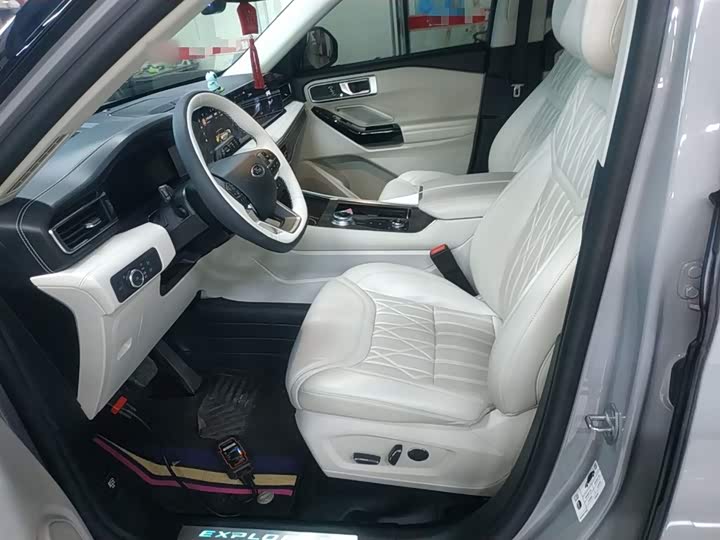 Ford Explorer 2023 2023款 EcoBoost 285 四驱赤金版 6座