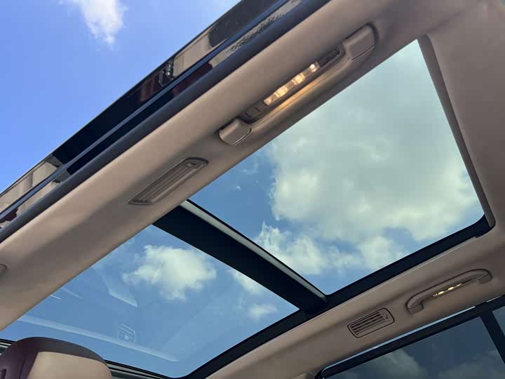 Mercedes-Benz Maybach GLS 2022 2022款 GLS 600 4MATIC 礼乐版