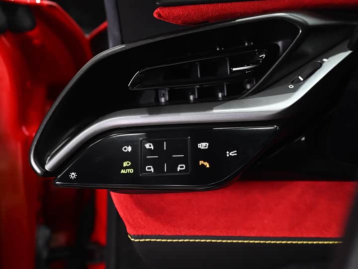 Ferrari SF90 2021 2021款 3.9T V8 Spider