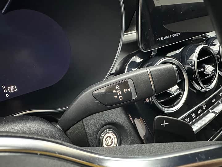 Mercedes-Benz GLC-Class Coupe 2023 2023款 改款 GLC 260 4MATIC 轿跑SUV