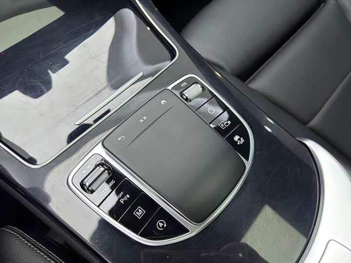 Mercedes-Benz GLC-Class Coupe 2023 2023款 改款 GLC 260 4MATIC 轿跑SUV