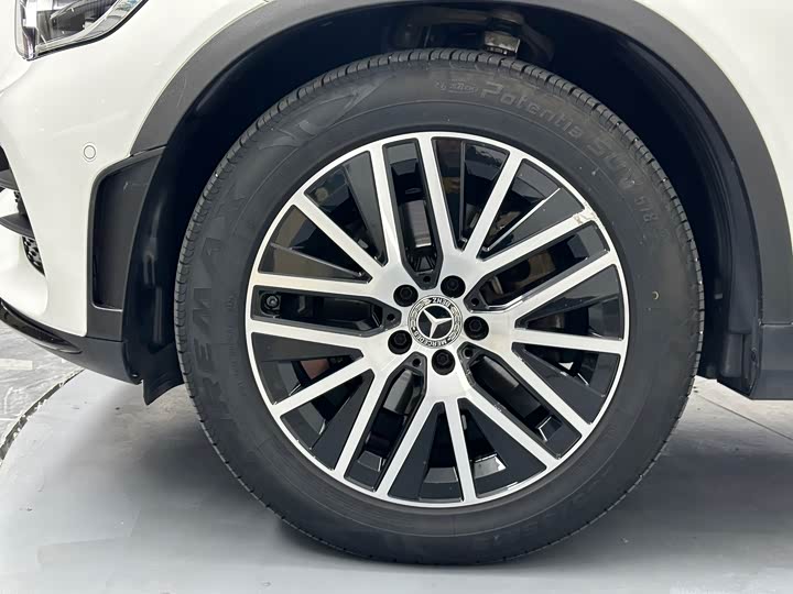 Mercedes-Benz GLC-Class Coupe 2023 2023款 改款 GLC 260 4MATIC 轿跑SUV