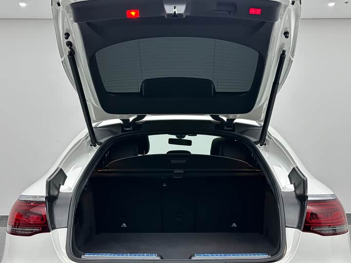 Mercedes-Benz GLC-Class Coupe 2023 2023款 改款 GLC 260 4MATIC 轿跑SUV