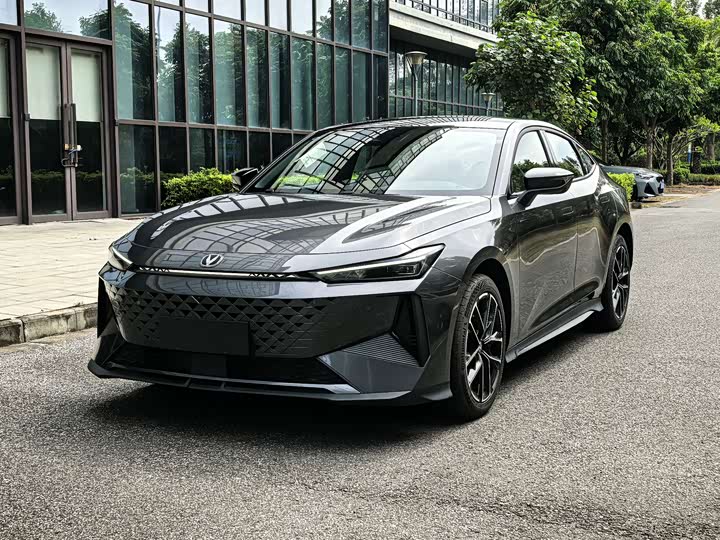 Changan UNI-V Hybrid 2024 2024款 蓝鲸智电iDD 136km 智尊型