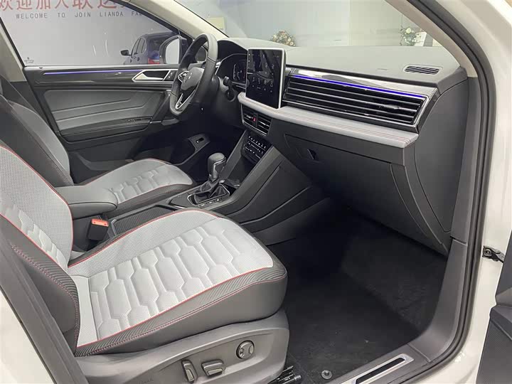 Volkswagen Tiguan X 2023 2023款 改款 330TSI 两驱尊崇旗舰版