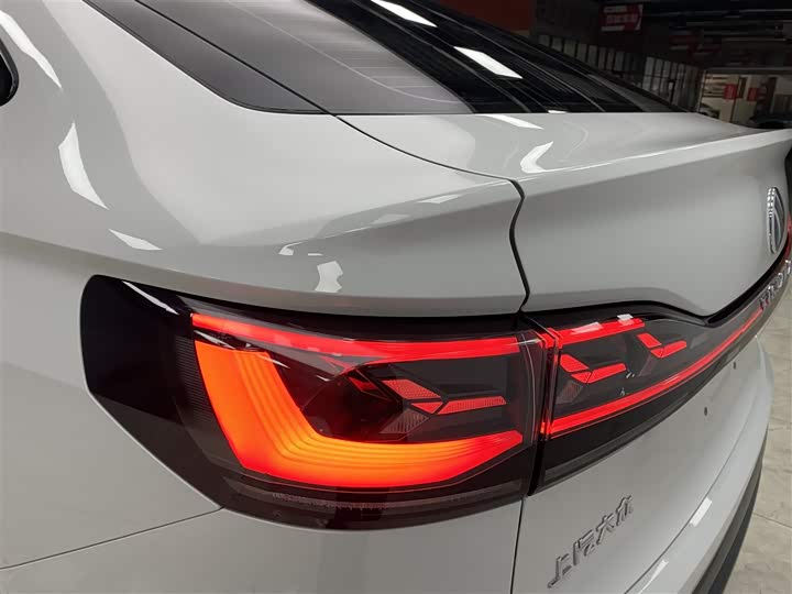 Volkswagen Tiguan X 2023 2023款 改款 330TSI 两驱尊崇旗舰版