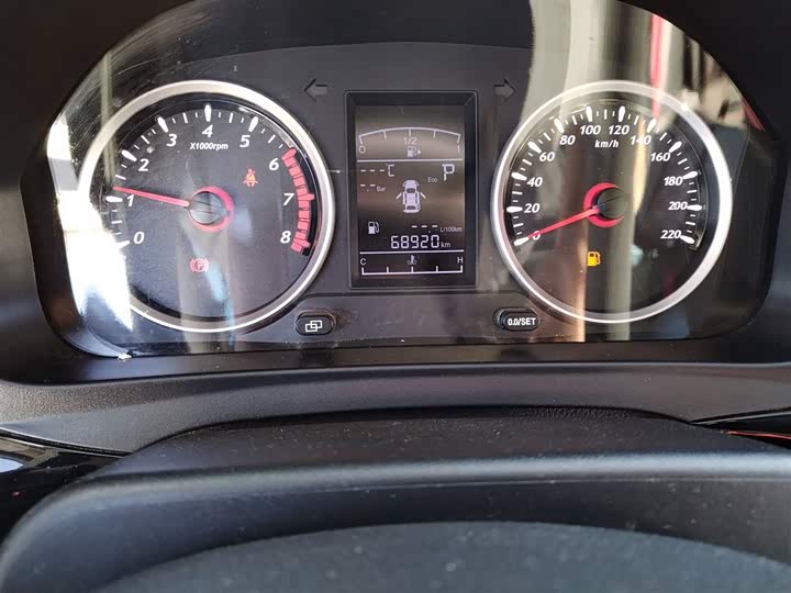 Dongfeng Forthing T5 2021 2021款 1.5T 自动舒适型