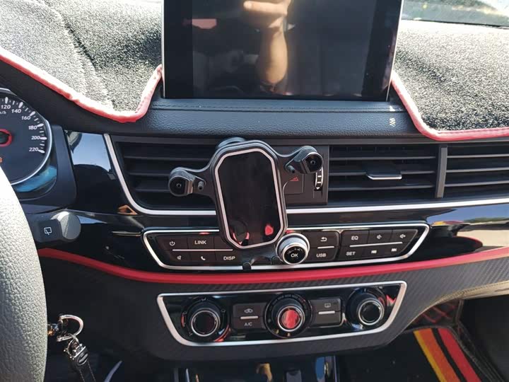 Dongfeng Forthing T5 2021 2021款 1.5T 自动舒适型