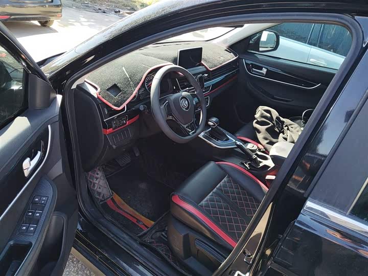 Dongfeng Forthing T5 2021 2021款 1.5T 自动舒适型