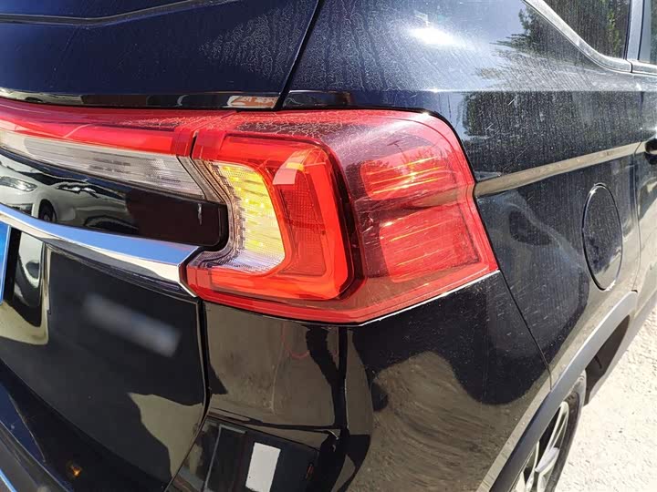 Dongfeng Forthing T5 2021 2021款 1.5T 自动舒适型