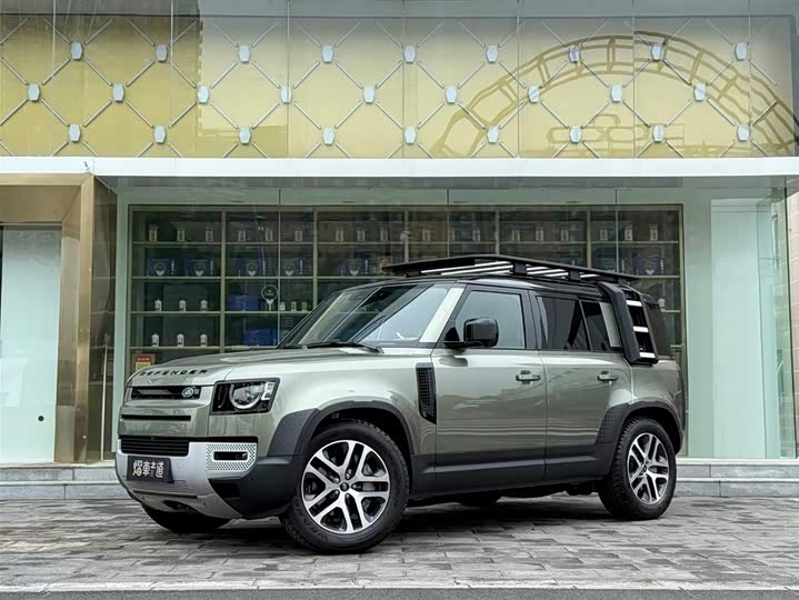 Land Rover Defender 2024 2024款 110 3.0T P400 暗黑特别版