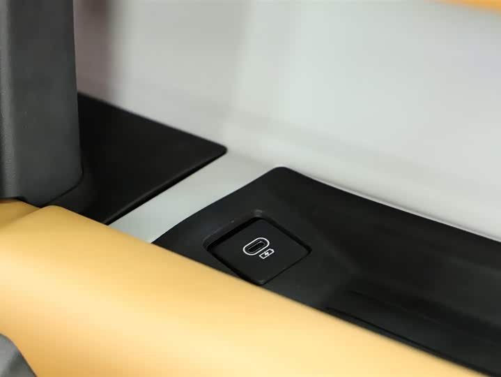 Land Rover Defender 2024 2024款 110 3.0T P400 暗黑特别版