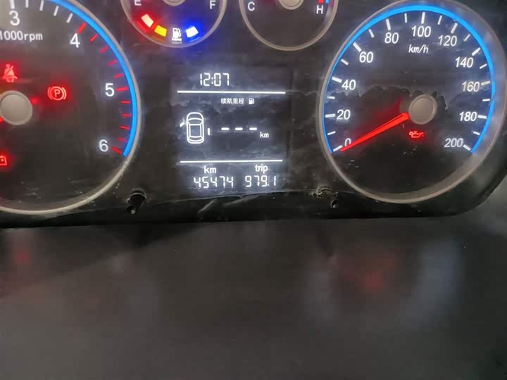 Foton Tuyano 2021 2021款 2.0T手动通途加长轴中顶9座4F20TC3