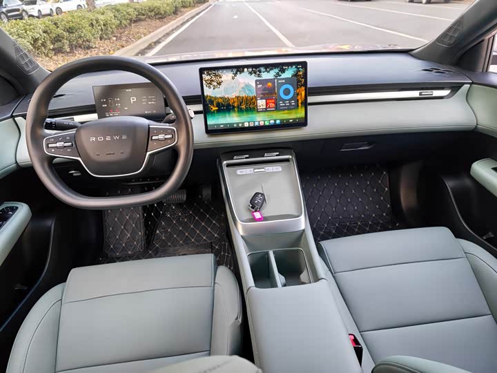 Roewe D6 2025 2025款 450km 尊享版