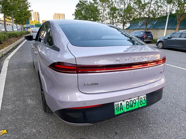 Roewe D6 2025 2025款 450km 尊享版