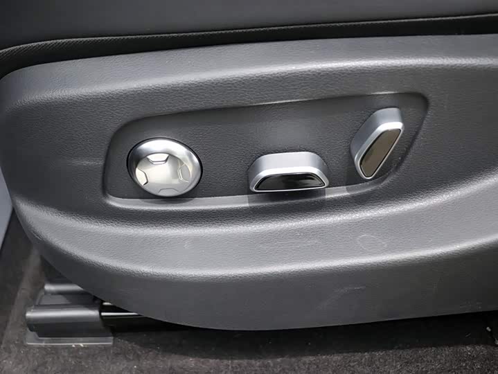 Hongqi HS7 Hybrid 2024 2024款 2.0T PHEV 四驱旗畅版 6座