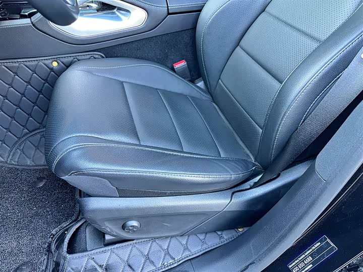 Mercedes-Benz GLE-Class Coupe 2022 2022款 GLE 450 4MATIC 轿跑SUV 时尚型